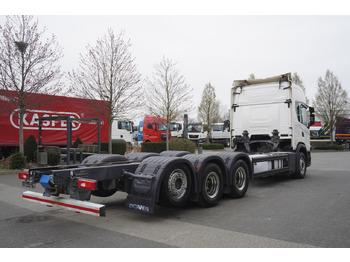 Камион с кран Scania G540 8x4 / Chassis 8.7 m / Steered axle / 2021: снимка 5