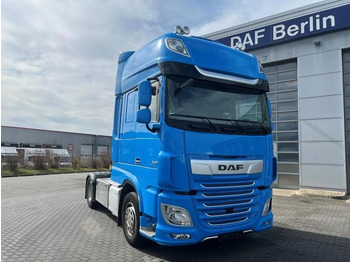 Влекач DAF XF 530