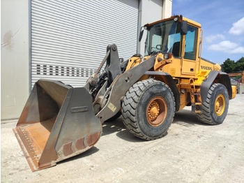 Колесен товарач VOLVO L90
