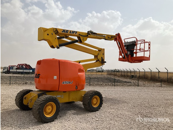 Артикулираща платформа JLG