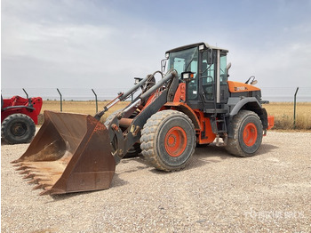 Колесен товарач HITACHI ZW180