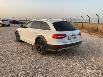 Лек автомобил AUDI