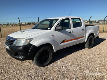 Пикап TOYOTA Hilux