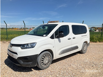 Микробус TOYOTA Proace