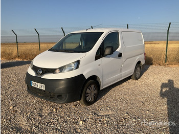 Лекотоварен автомобил NISSAN NV200