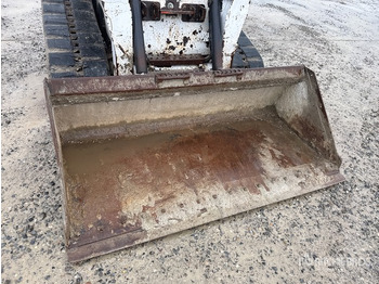 Мини верижен товарач 2003 Bobcat T300 Compact Track Loader: снимка 5