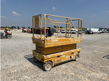 Ножична работна платформа 2006 Haulotte Compact 10 Electric (Inoperable) Scissor Lift: снимка 3