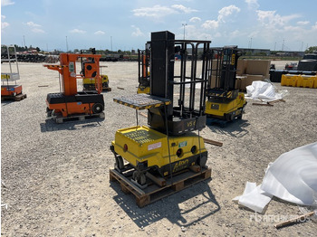 Вертикална работна платформа 2010 Airo V5E Vertical Mast Lift: снимка 4