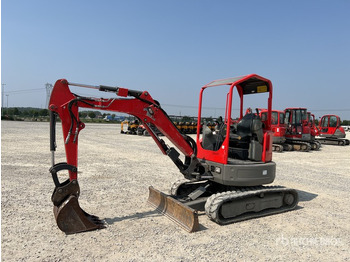 Мини багер BOBCAT E26