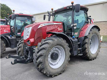 Трактор McCORMICK