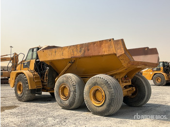 Съчленен самосвал 2004 Cat 740: снимка 4 Съчленен самосвал 2004 Cat 740: снимка 4