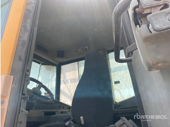 Съчленен самосвал 2006 Volvo A40D (Inoperable) Articulated Dump Truck: снимка 5