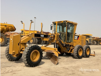 Грейдер CATERPILLAR 140K