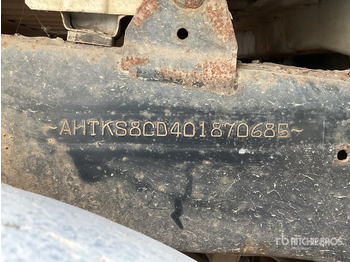 Пикап TOYOTA Hilux