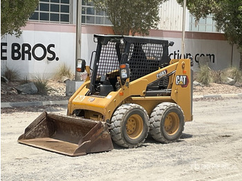 Мини челен товарач CATERPILLAR 216B3