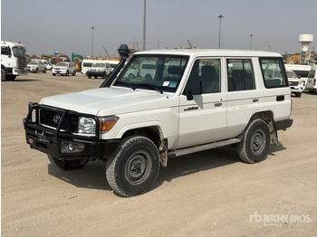 Джип TOYOTA Land Cruiser