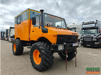 Камион Mercedes-Benz Unimog 1300L 4x4 Handgeschakeld - GeslotenBak - PTO - Hydr. steunpoten - Webasto - SondeerWagen: снимка 4 Камион Mercedes-Benz Unimog 1300L 4x4 Handgeschakeld - GeslotenBak - PTO - Hydr. steunpoten - Webasto - SondeerWagen: снимка 4