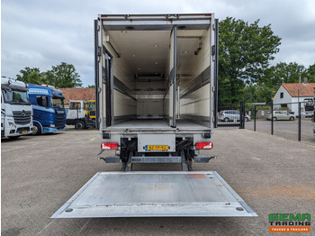 Рефрижератор камион Scania P230 4x2 Dagcab Euro5 - Koel-VriesBak 8.4m + Carrier Supra 950MT + Laadklep 2000kg: снимка 4