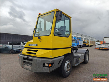 Терминален влекач TERBERG