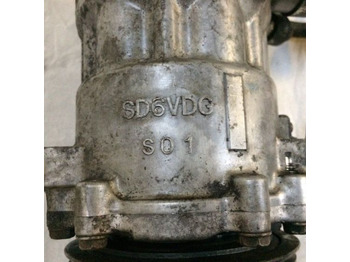 Компресор климатик за Подемно-транспортна техника A/C Compressor with electro-magnetic coupling: снимка 4