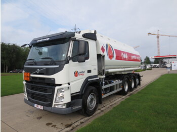 Камион цистерна VOLVO FM