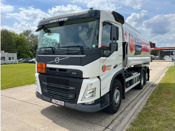 Камион цистерна VOLVO FM