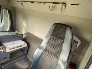 Камион цистерна VOLVO FM: снимка 3