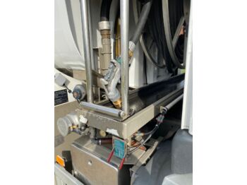 Камион цистерна VOLVO FM: снимка 2