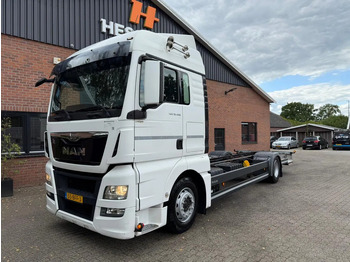 Контейнеровоз/ Сменна каросерия камион MAN TGX 18.400