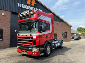 Влекач SCANIA R124