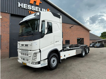 Мултилифт с кука камион VOLVO FH