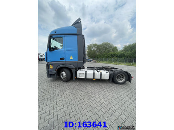 Влекач MERCEDES-BENZ Actros 1842