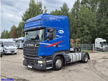 Влекач SCANIA R 520