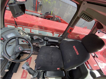 Телескопичен товарач Manitou MRT3255P+ ST4: снимка 3