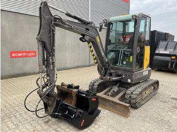 Мини багер VOLVO ECR25