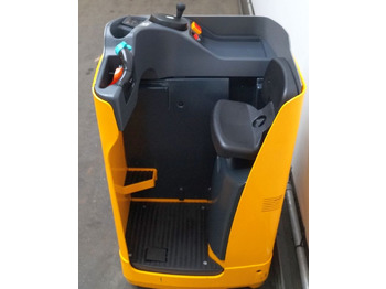 Палетна количка Jungheinrich ESE120: снимка 4