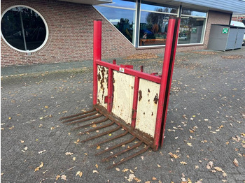 Техника за животновъдство TRIOLIET