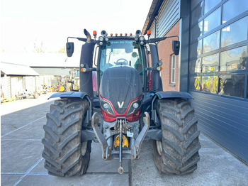 Лизинг на Valtra T 174 Versu  Valtra T 174 Versu: снимка 5