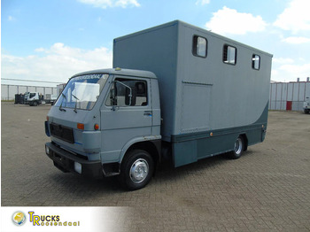 Камион за коне MAN