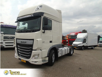 Влекач DAF XF 460