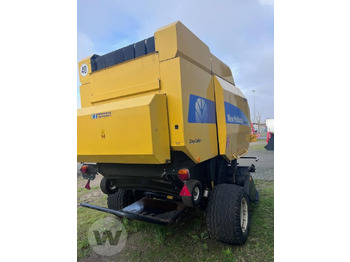 Рулонна сламопреса New Holland BR 7070: снимка 4