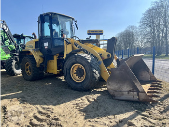Колесен товарач NEW HOLLAND