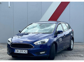 Лек автомобил FORD
