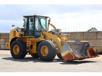 Товарач CATERPILLAR 928