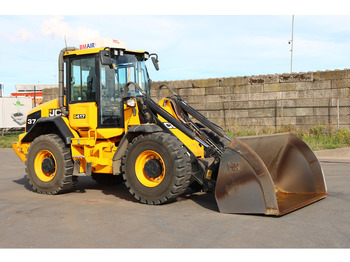 Товарач JCB 417