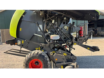 Рулонна сламопреса Claas Variant 485 RC velholdt gård maskine. Lige taget i: снимка 3