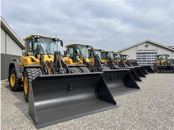 Кофа за Строителна техника JST Skovl 3.4m3 med volvoskifte og 3m bred. NY SKOVL.: снимка 2