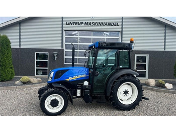 Трактор NEW HOLLAND T4