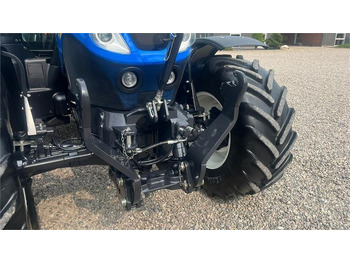 Лизинг на New Holland T7.175 RangeCommand med frontlift. Meget velholdt  New Holland T7.175 RangeCommand med frontlift. Meget velholdt: снимка 4