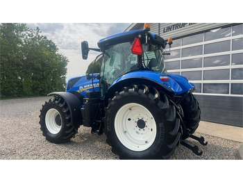 Лизинг на New Holland T7.175 RangeCommand med frontlift. Meget velholdt  New Holland T7.175 RangeCommand med frontlift. Meget velholdt: снимка 3